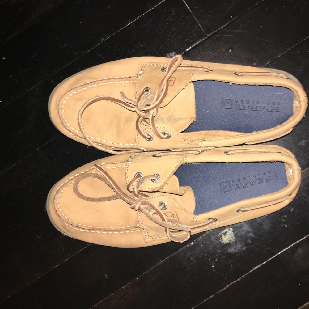 Dark leather Sperrys