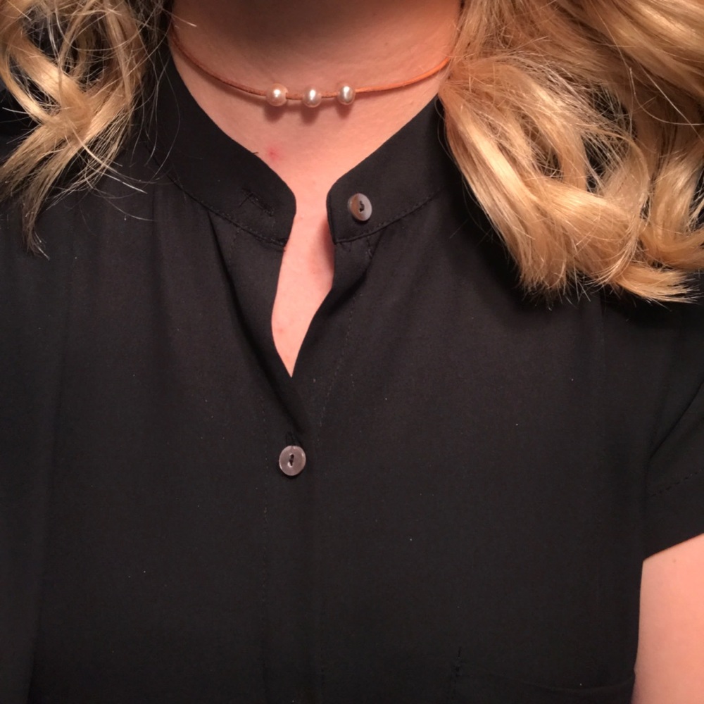 Leather Pearl Choker!