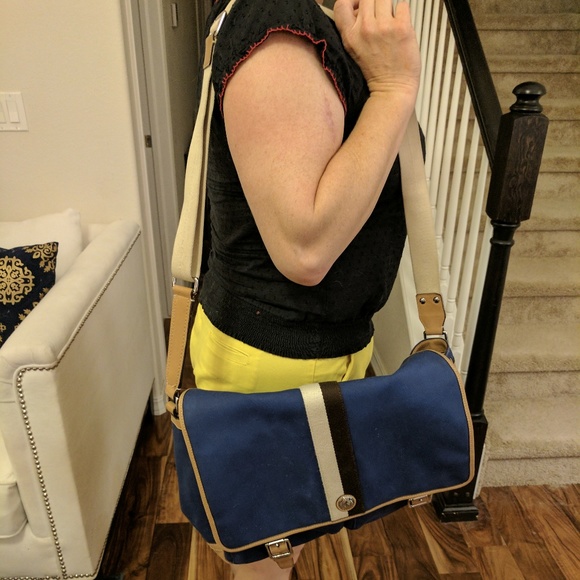 Coach Large Diaper Messenger Bag - Picture 8 of 8