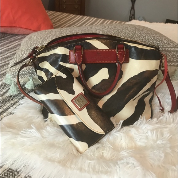 Authentic Dooney and Bourke - Picture 2 of 3