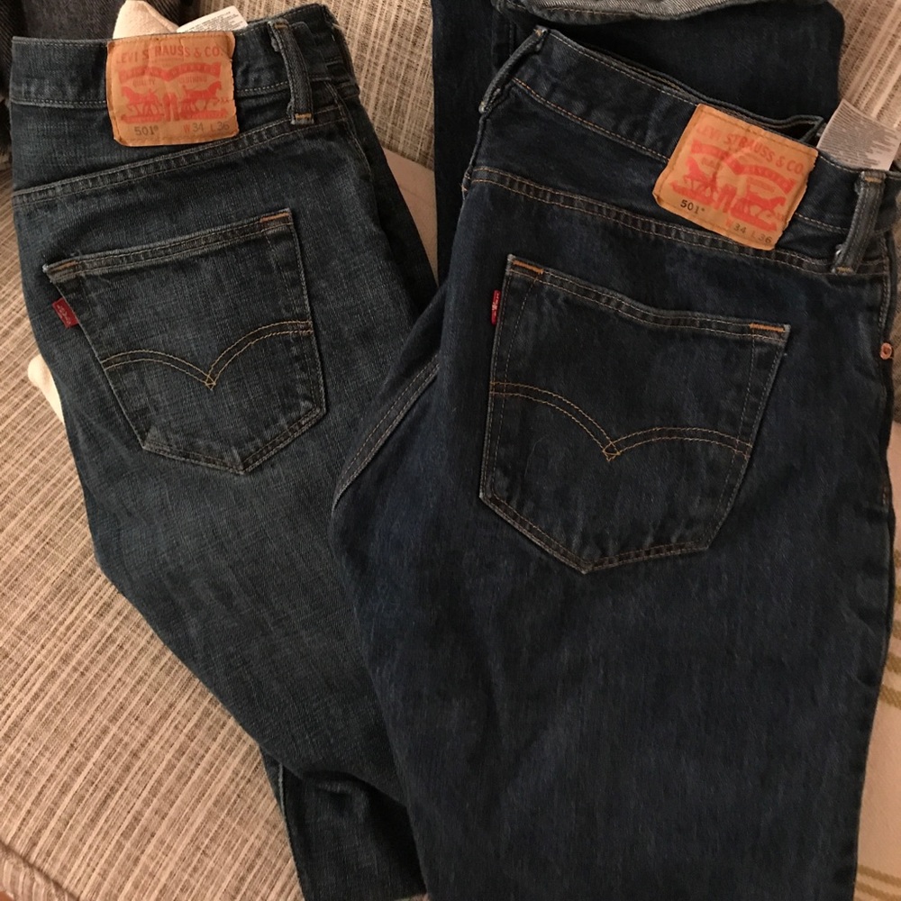 Two pairs of men's Levi's 501s