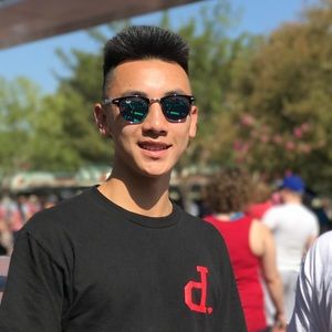 Meet your Posher, Jonathan