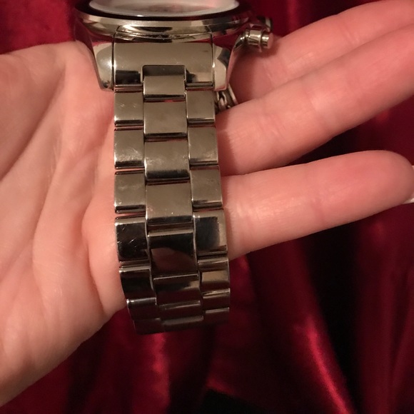 🌺🌻Host Pick🌺♥️Vestal Silver Chronograph Watch - Picture 6 of 8