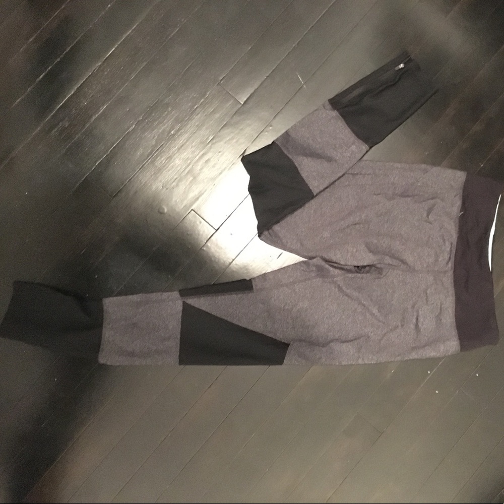 Black and grey leggings