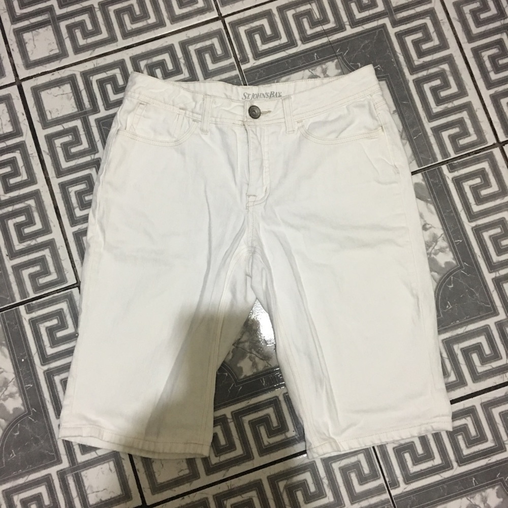 White St. John's Bat Capris