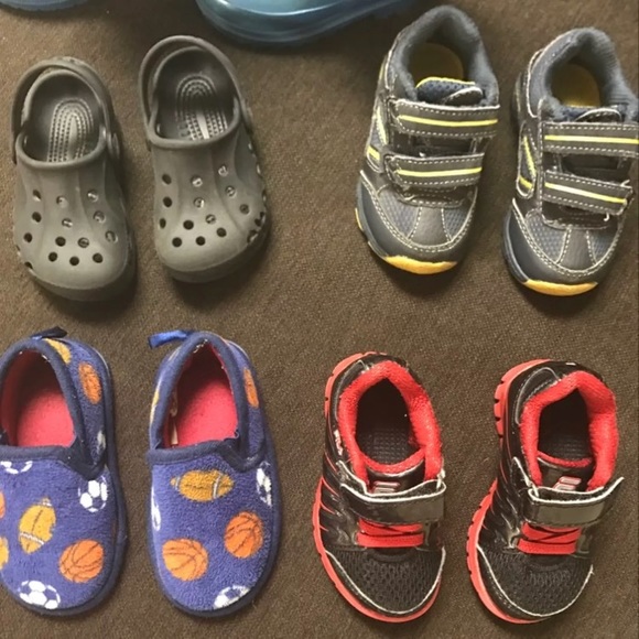 Size 5 Toddler Shoes - Picture 2 of 5