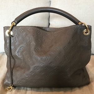 LOUIS VUITTON MONOGRAM LEATHER ARTSY TOTE
