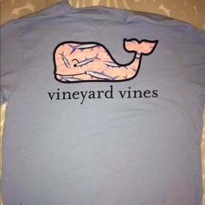 Vineyard Vines tshirt large