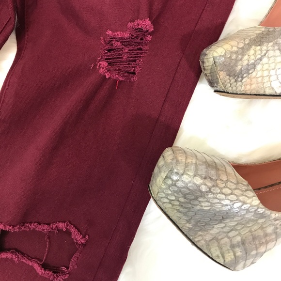 Maroon Distressed Skinny Denim sizes 1, 5, 11! - Picture 7 of 8