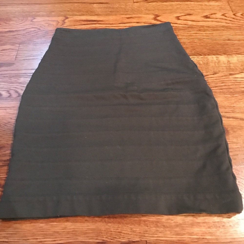 ***Express Pencil Skirt - Gray