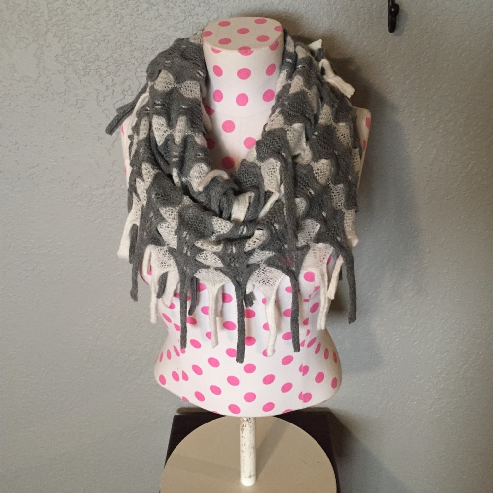 Scarf.