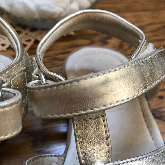 See Kai Run mixed metallic leather girl's sandal - Picture 5 of 6