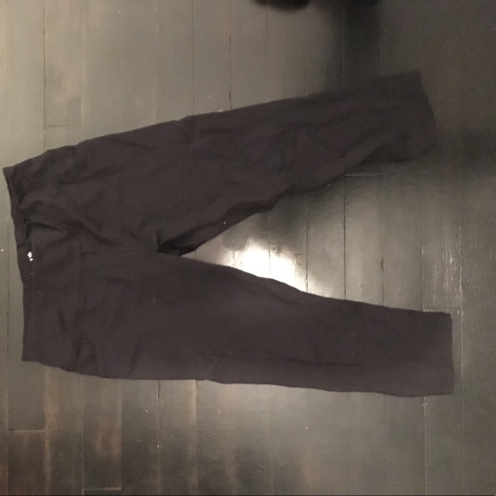 Black cropped leggings