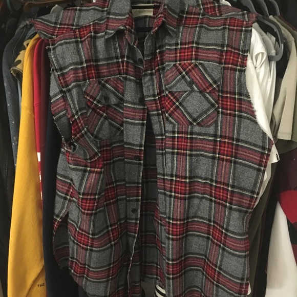 FOG Sleeveless Flannel - Picture 1 of 2