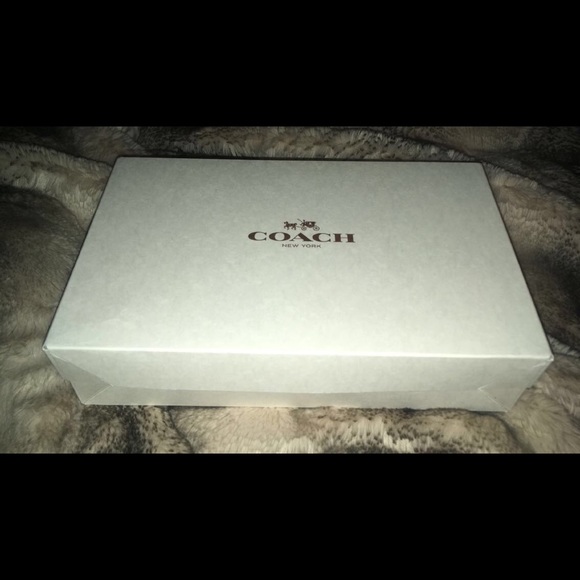 Fall Coach Wristlet - Picture 6 of 6