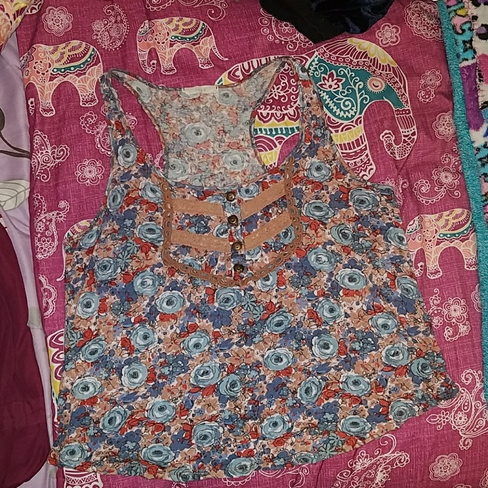 cute floral top hippy