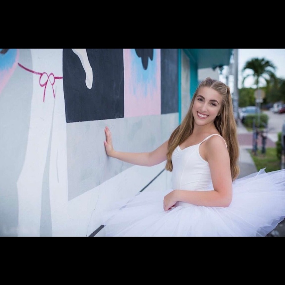 Meet your Posher, Alessandra