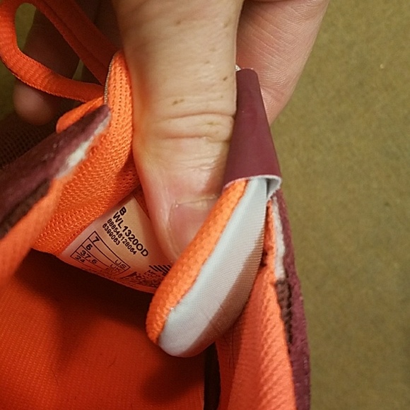 **CLOSET CLEAR OUT SALE!**New balance sneakers - Picture 4 of 5