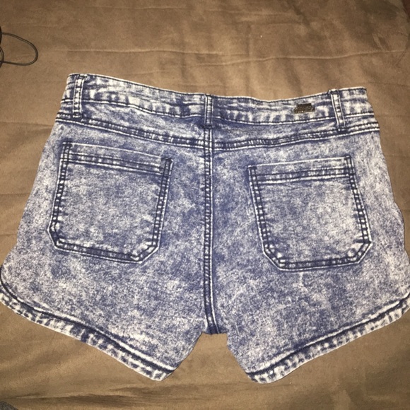 Jean shorts stretchy - Picture 2 of 2