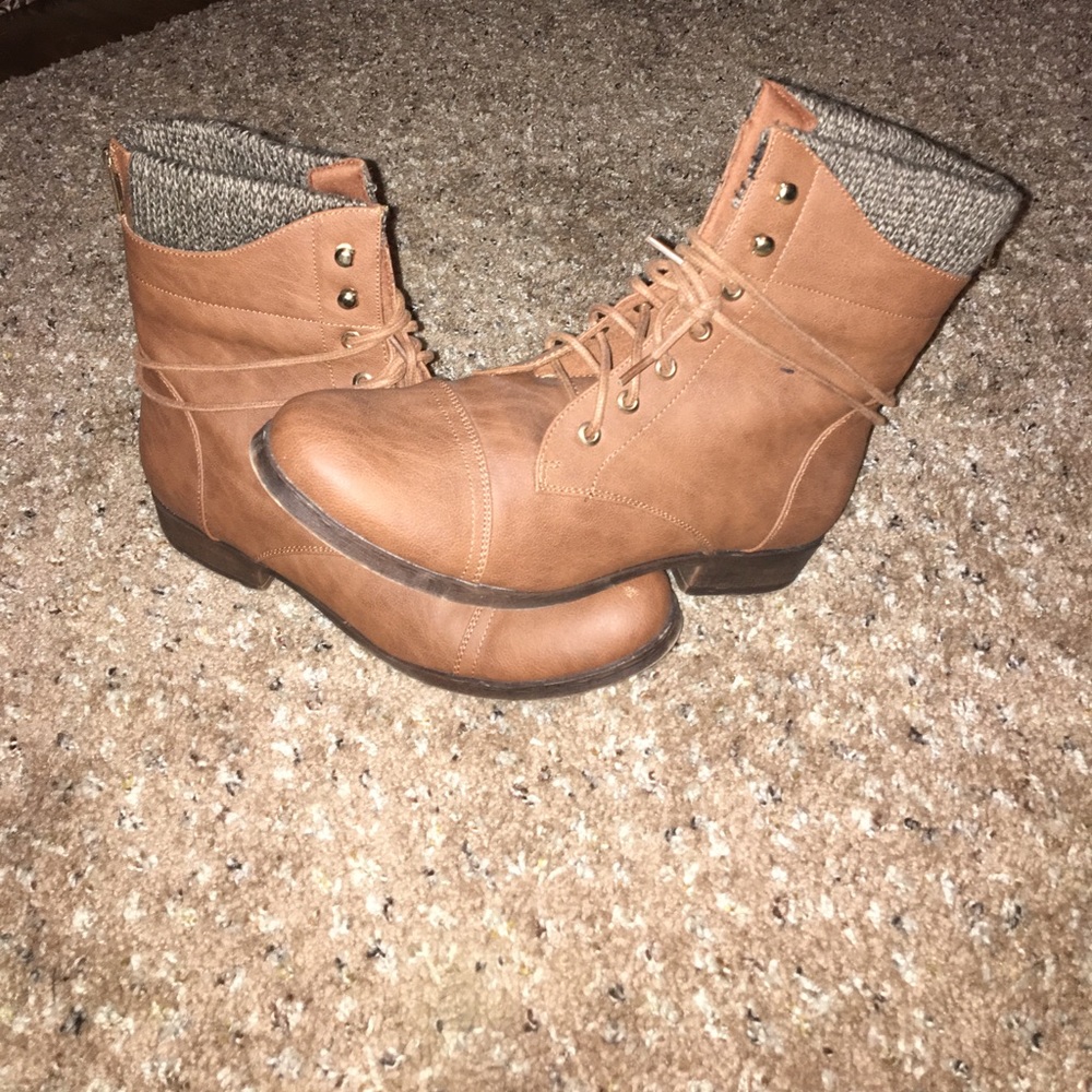 Brown Boots | Charlotte Russe | Size 10 |