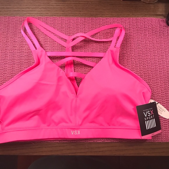 Sold- Victoria's Secret Sports Bra - Original - Picture 1 of 4