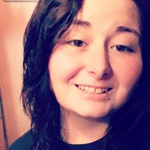 Meet your Posher, Dakota