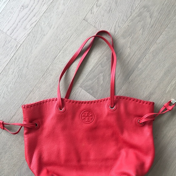 💥Sold💥TORY BURCH Marion East West Tote Bag - Picture 5 of 6