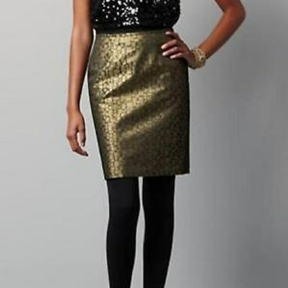 🎄LOFT gold metallic skirt