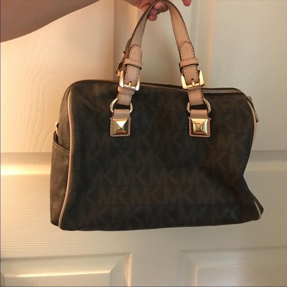 Michael Kors Medium Bag