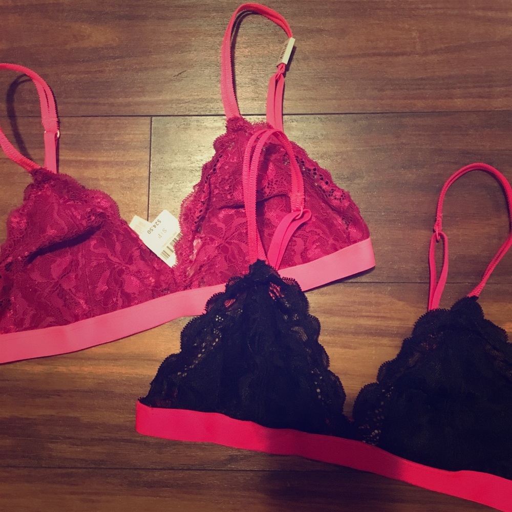 VS Pink Date Bras