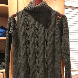 🦅AMERICAN EAGLE OUTFITTERS🦅 Grey Sweater