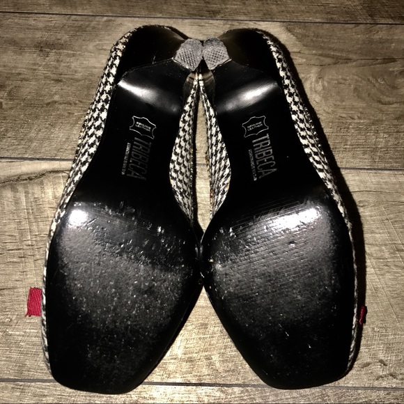 🔺◾️TriBeCa by Kenneth Cole Ribbon Heels - Picture 3 of 3