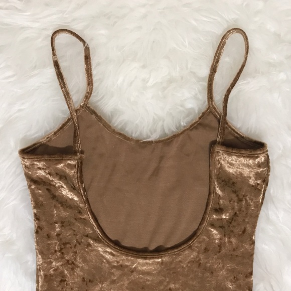 Light Tan Scooped Low Back Crushed Velvet Bodysuit - Picture 3 of 5