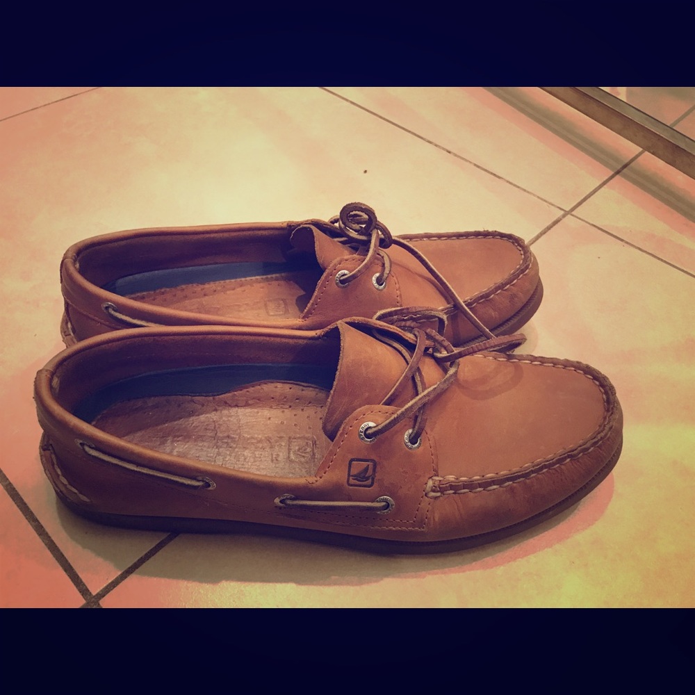 Sperry top wider 11.5