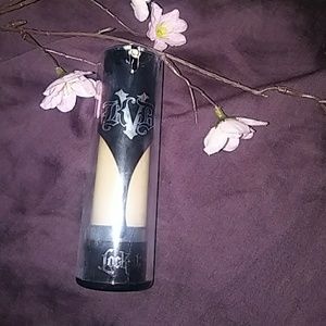 ⭐LAST CHANCE⭐ Kat Von D lock-it light neutral