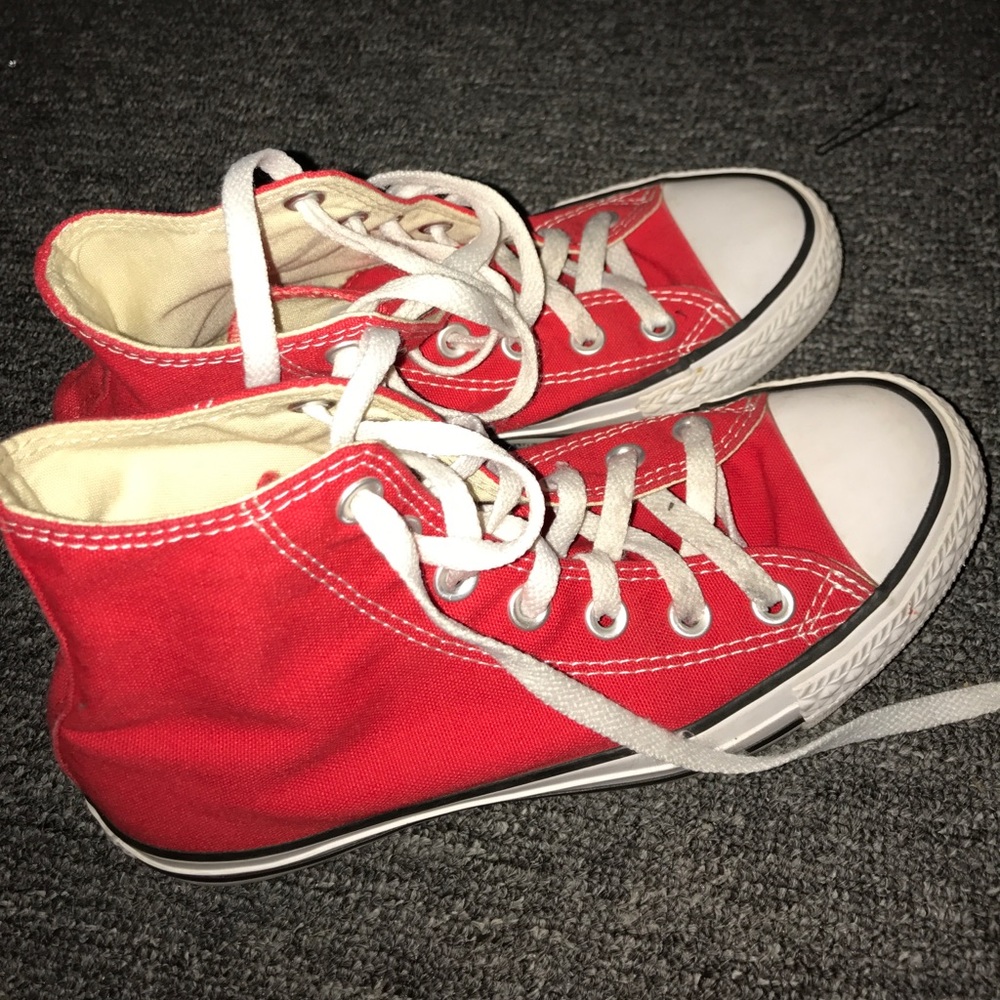 Size 6 Red Converses