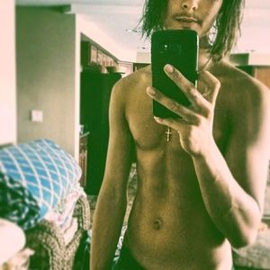 Meet your Posher, Cole