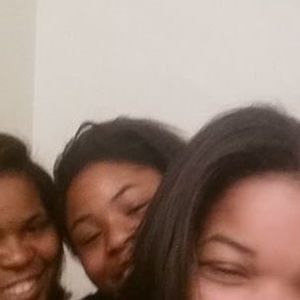 Meet your Posher, Eycine