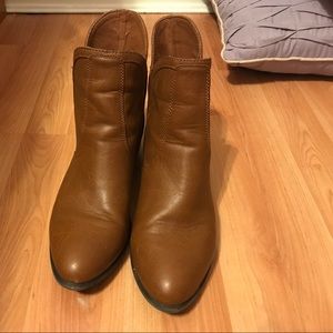 Brown anklet boots