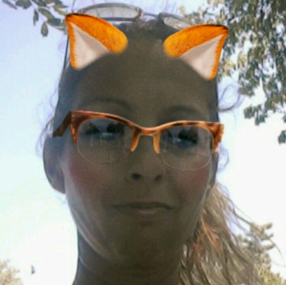 Meet your Posher, Crystal