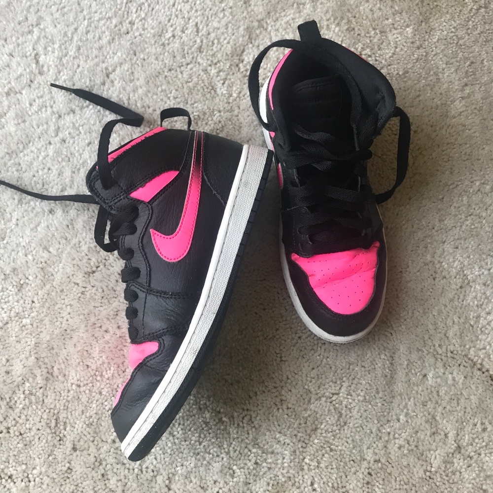 Girls Air Jordan 1s