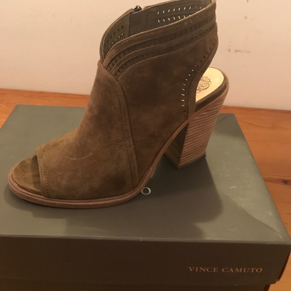 Vince Camuto Open toe ankle booties