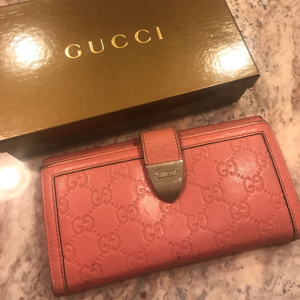 Authentic Gucci wallet