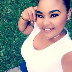 Meet your Posher, Kareen