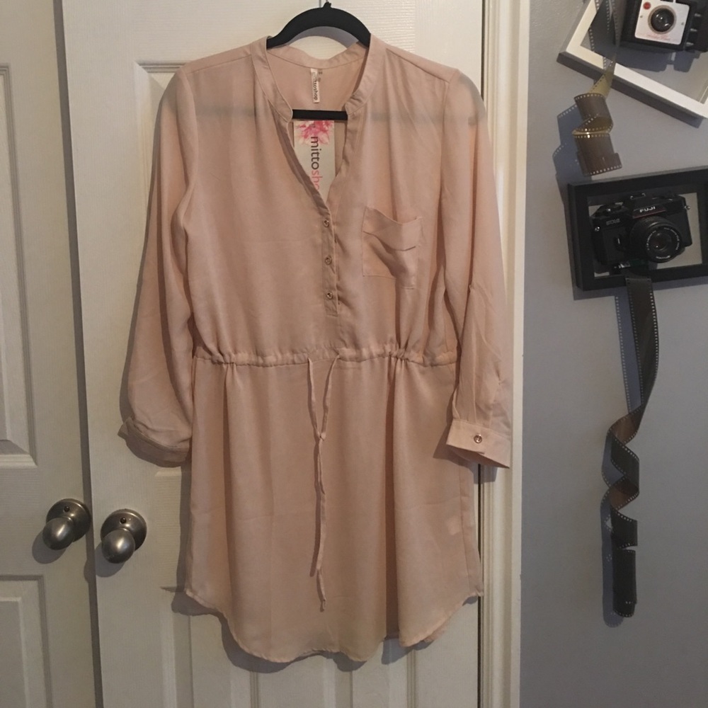 Cinch waist dress, nude, small