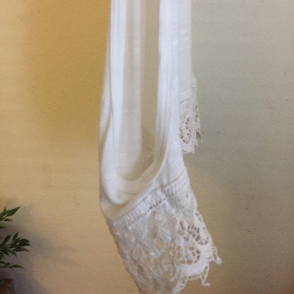 Foreign Exchange lace tank top - Picture 4 of 4