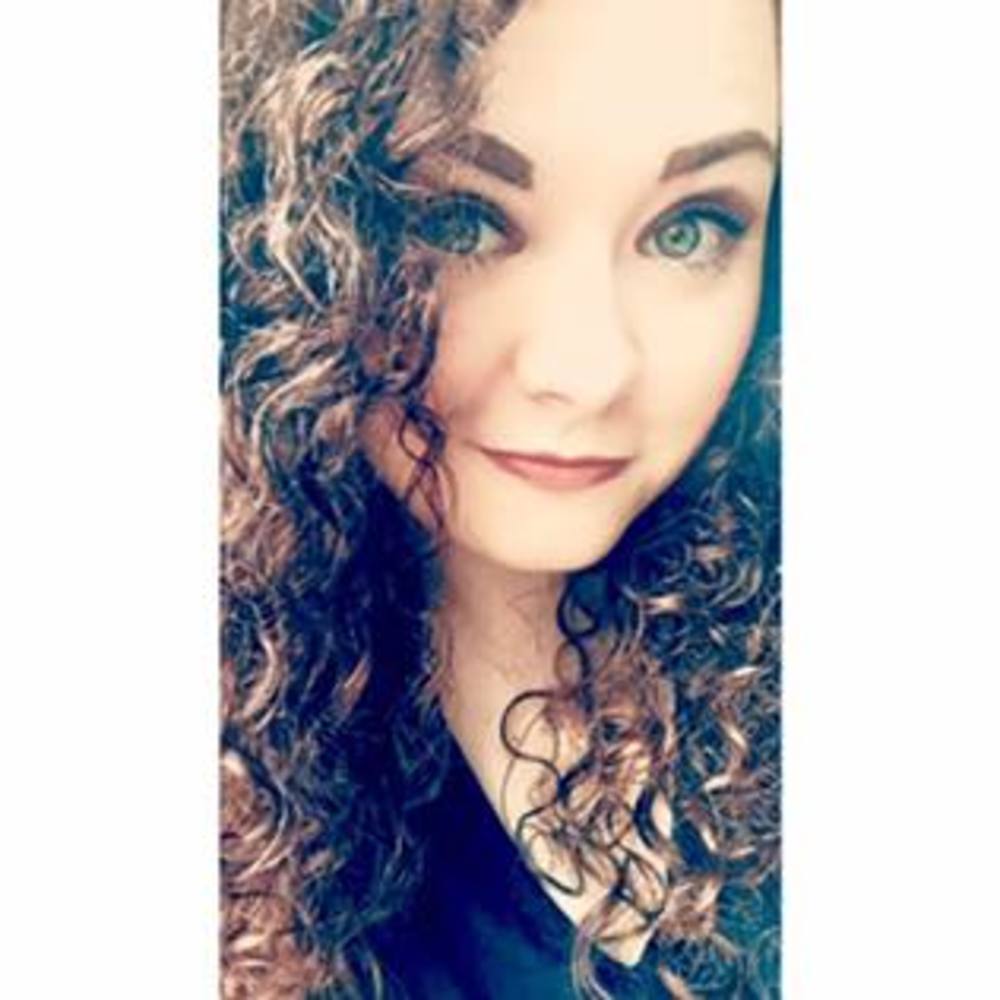 Meet your Posher, Caina