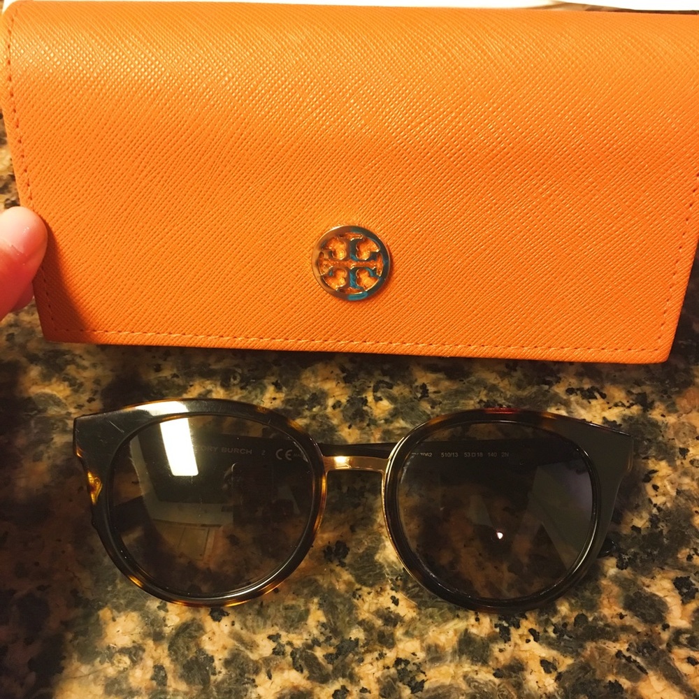 TORY BURCH TORTOISE PANAMA SUNGLASSES