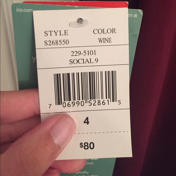 NWT JC Penny Burgundy dress - Picture 5 of 5