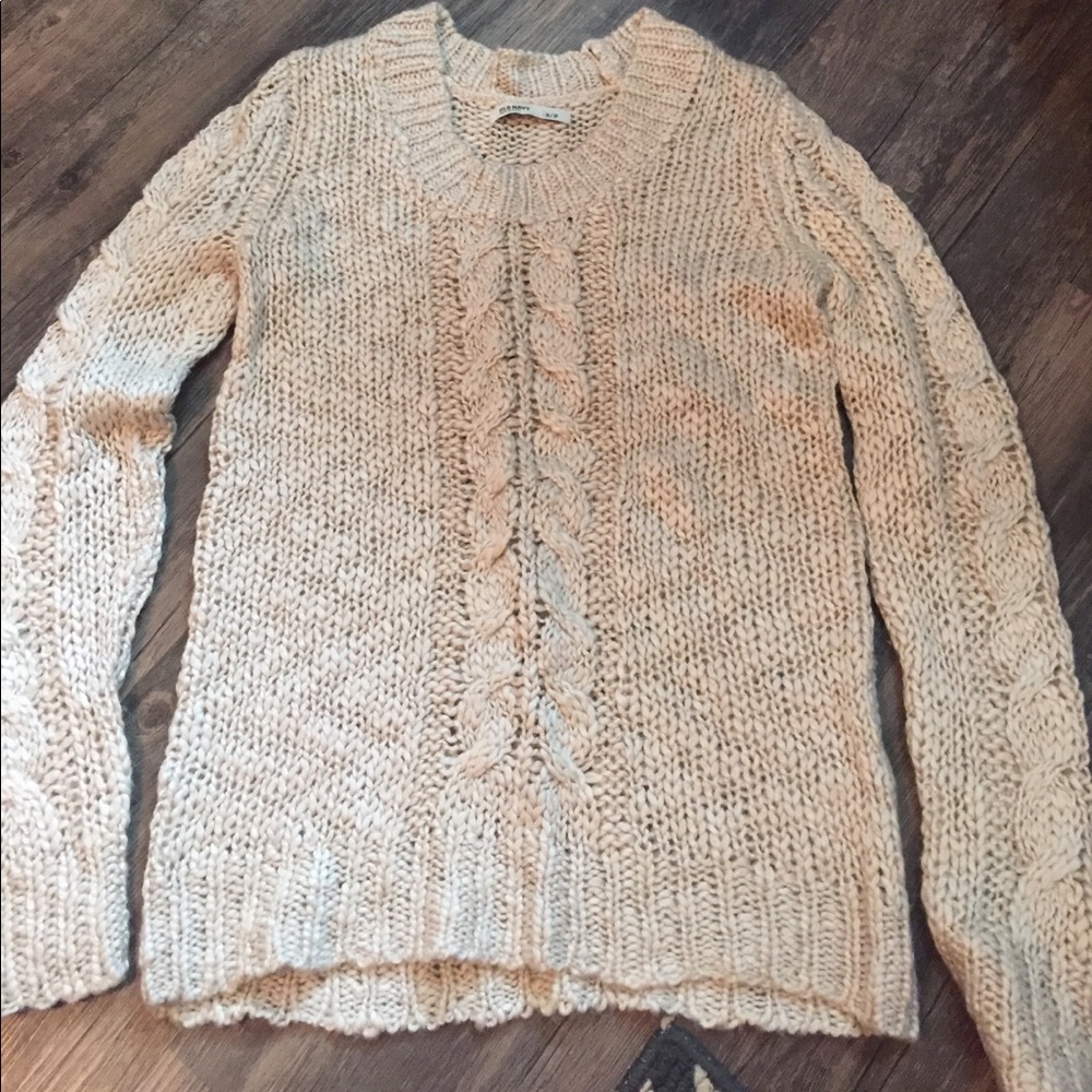 Old navy tan sweater